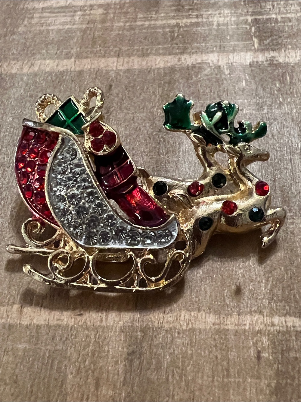 3/$18 Holiday Reindeer Sleigh Decorative Pin in Gold, Red, Green Lot 6070